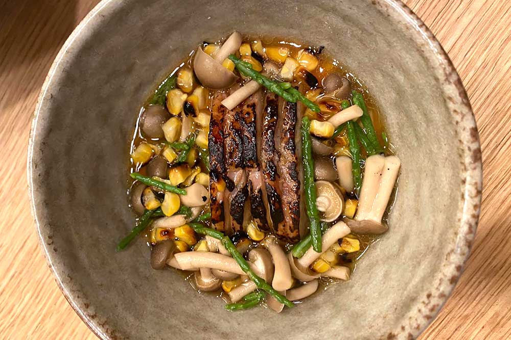 With chefs from Laughing Heart and Clove Club involved, this new Japanese spot in Battersea is worth checking out hot-dinners.com/2022090511729/…