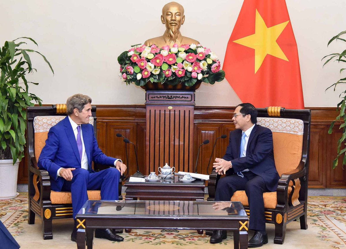 Bui Thanh Son tweet media