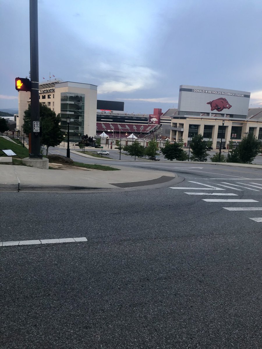 Six days from now the @RazorbackFB will just be completing our pregame meal! Excited to get started with SEC play. Come make a difference in the game just like last week. #gohogs #turnthatdamnjukeboxon #whatyoubringingtotheparty