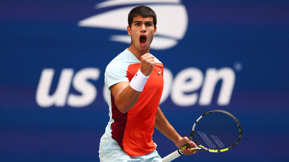 Slice_TennisFr's tweet photo. Ils ne sont plus que 3 à prétendre à la place de n°1 mondial à la fin de cet #USOpen

Medevdev va perdre son trône et Nadal n'a besoin que d'une finale pour le récupérer. Pour Ruud et Alcaraz il faudra espérer que l'espagnol tombe avant la finale. https://t.co/qnpu8eFsbl