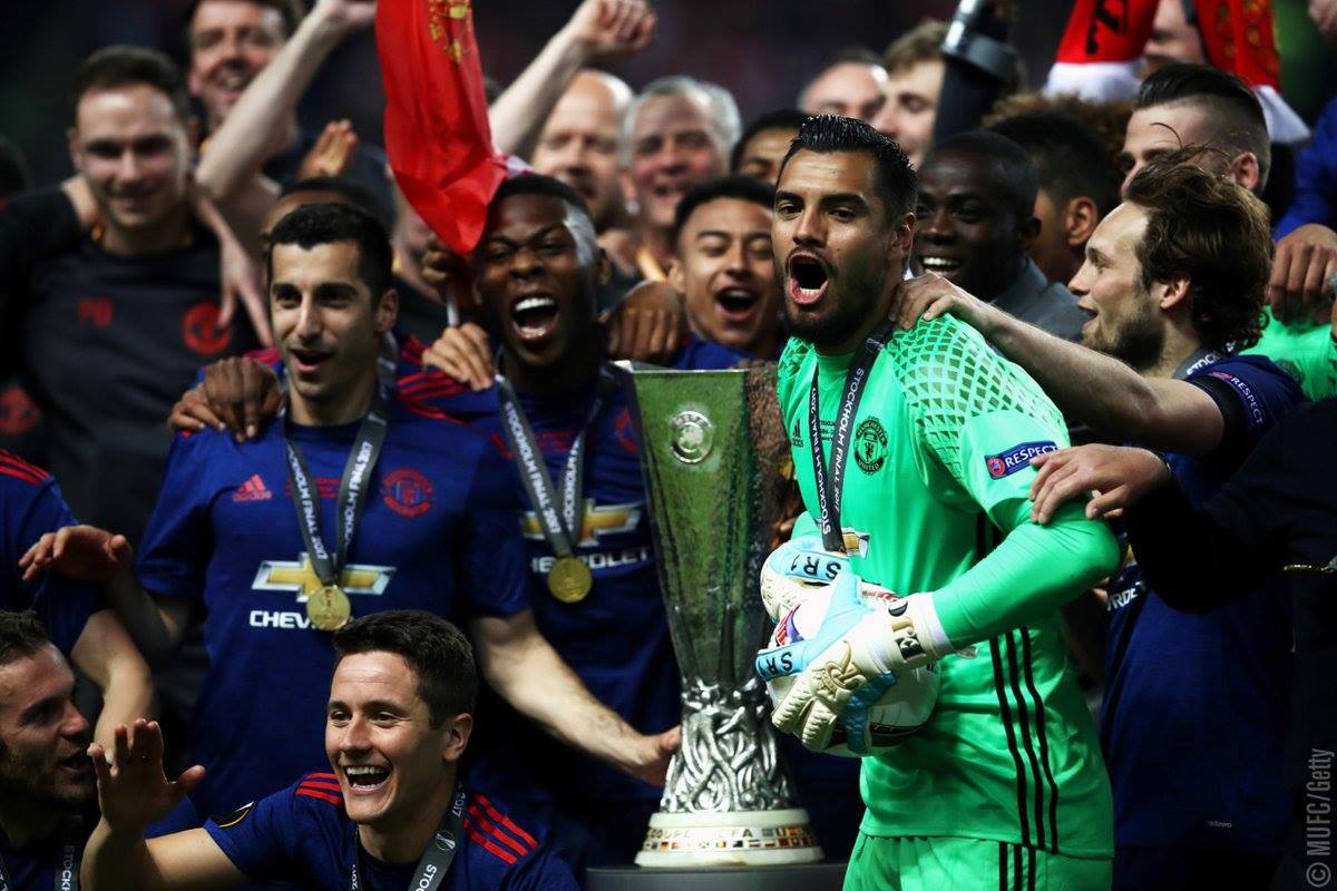 lasttimetheywon's tweet photo. Since winning the EL 2017 final, United took part in 21 competitions, not winning a single one. The current drought is the worst in the history of the club since the 1977-83 period. #ManUtd #MUFC #Glazers

Do you remember the last time United won a trophy? https://t.co/vV4nUtq18e https://t.co/komY63LXD4