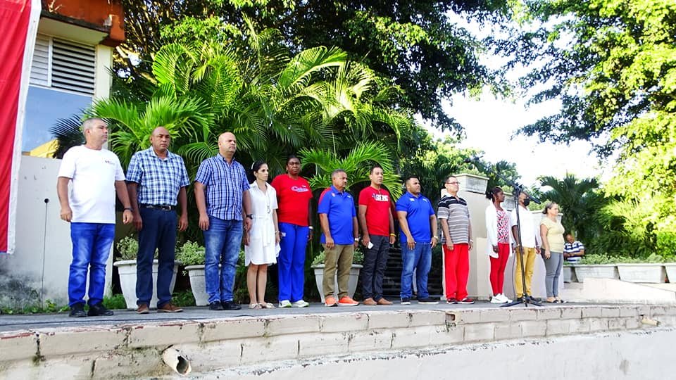 portal_villa's tweet photo. Presiden las máximas autoridades del @PartidoPCC  y el Gobierno @Colina_VClara  y @AlbertoLopezVC, respectivamente, el acto de inicio del curso escolar en la EIDE Héctor Ruíz de #VillaClara.
#CubaALasAulas 

@RuizEide 
#CubaPorLaPaz 
#CubaEsEducación https://t.co/LpPA324Xvi