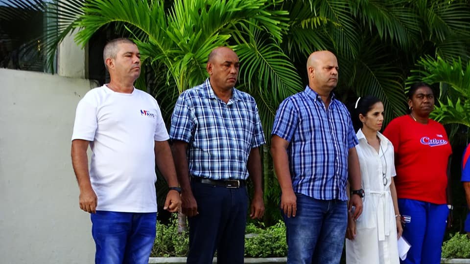 portal_villa's tweet photo. Presiden las máximas autoridades del @PartidoPCC  y el Gobierno @Colina_VClara  y @AlbertoLopezVC, respectivamente, el acto de inicio del curso escolar en la EIDE Héctor Ruíz de #VillaClara.
#CubaALasAulas 

@RuizEide 
#CubaPorLaPaz 
#CubaEsEducación https://t.co/LpPA324Xvi