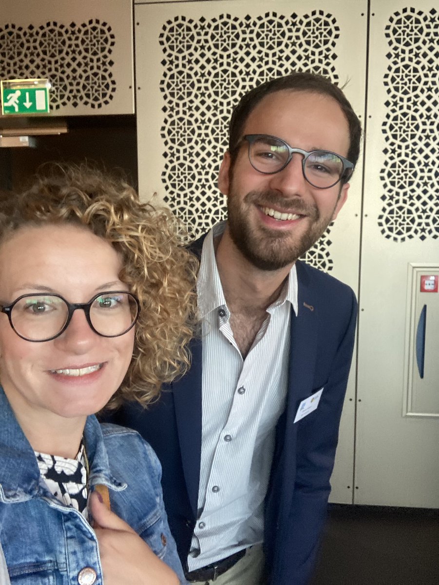 ESILEarlyCareer's tweet image. Many congratulation to our fellow @ESILEarlyCareer @FlorenzVolkaert who won the 2022 @esil_sedi Young Scholar Prize at #ESIL2022 👏👏👏 Florenz is also a Steering Committee Member of the ESIL IG „History of International Law“ but still had time to snap a celebratory selfie 😉