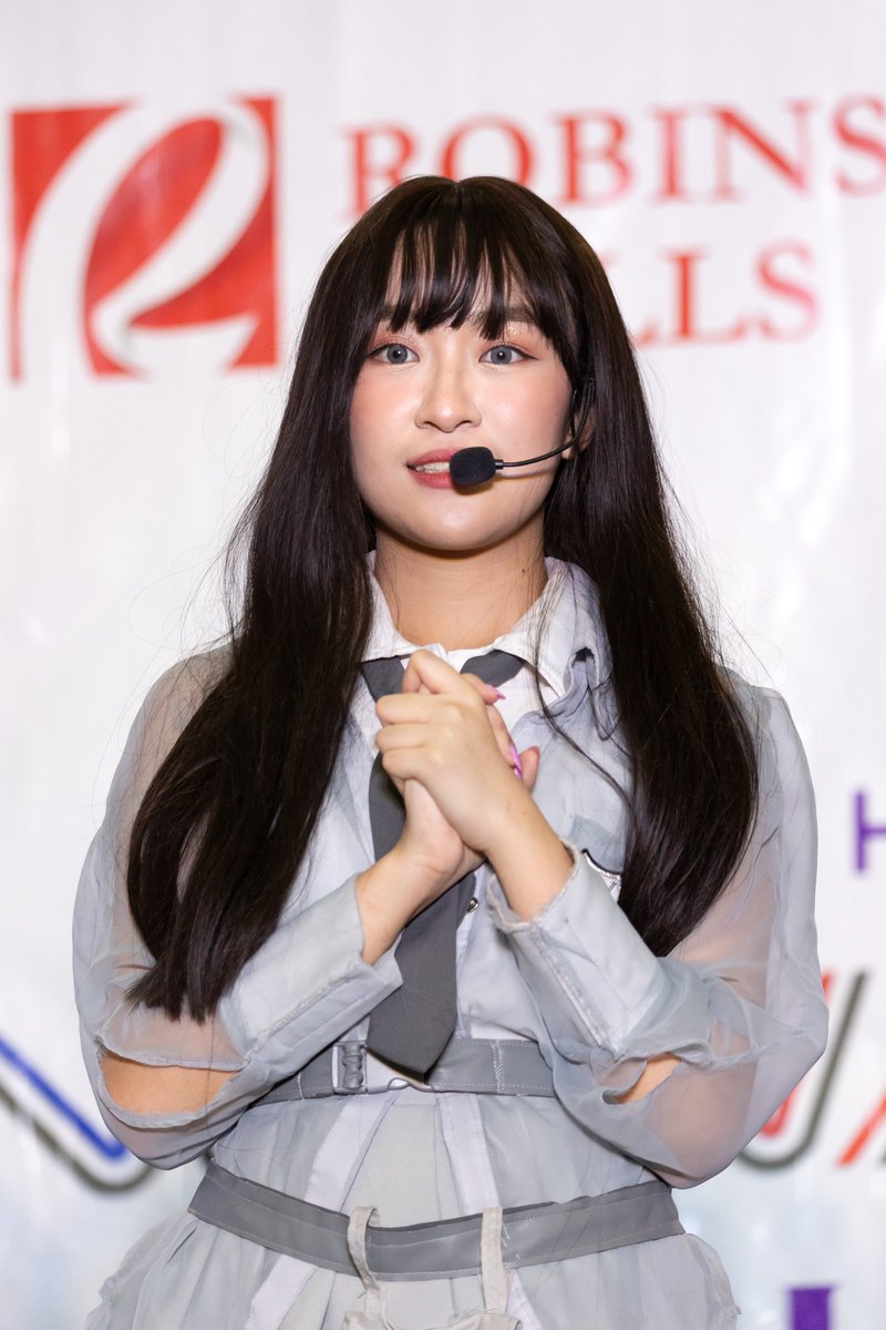 HoshiNoFilm's tweet photo. Sabi ko chill editing kasi wala namang backlogs pero here I am again 😂😂😂
『 #MNL48NoWayMan Mallshow 』Hayme Clone Content

09.04.2022
📍Robinsons Novaliches
#MNL48 #MNL48Jamie #Jamieows
@mnl48official https://t.co/7PVPp4joPb