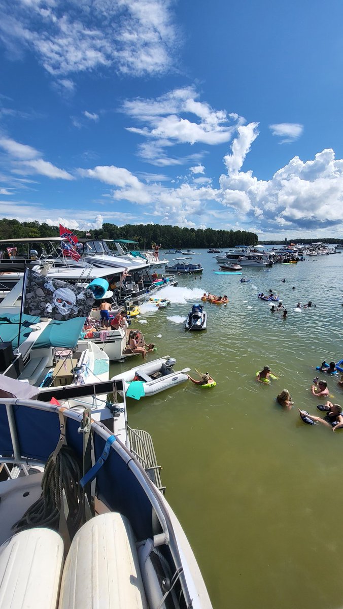 NauticalWorkz's tweet photo. Waterstock on Tellico Lake 2022, went great!!! Thanks God to our sponsors who made it happen. https://t.co/1nHIg9O3Ek