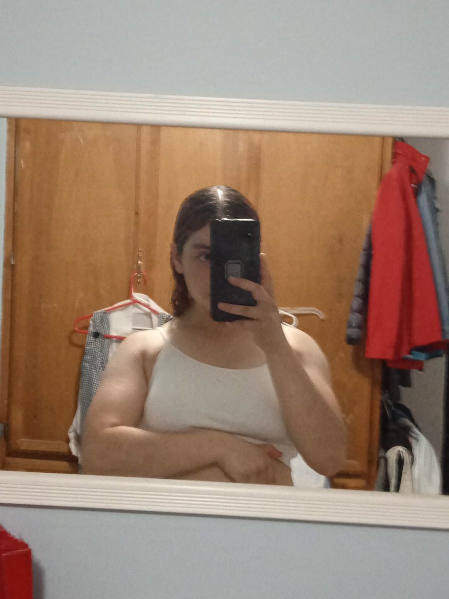 Otro día d levantarme a esta hora para llegar a las 7 a la escuela y tener un día lleno de éxito porque el triunfo  a ojo de todos será mi venganza