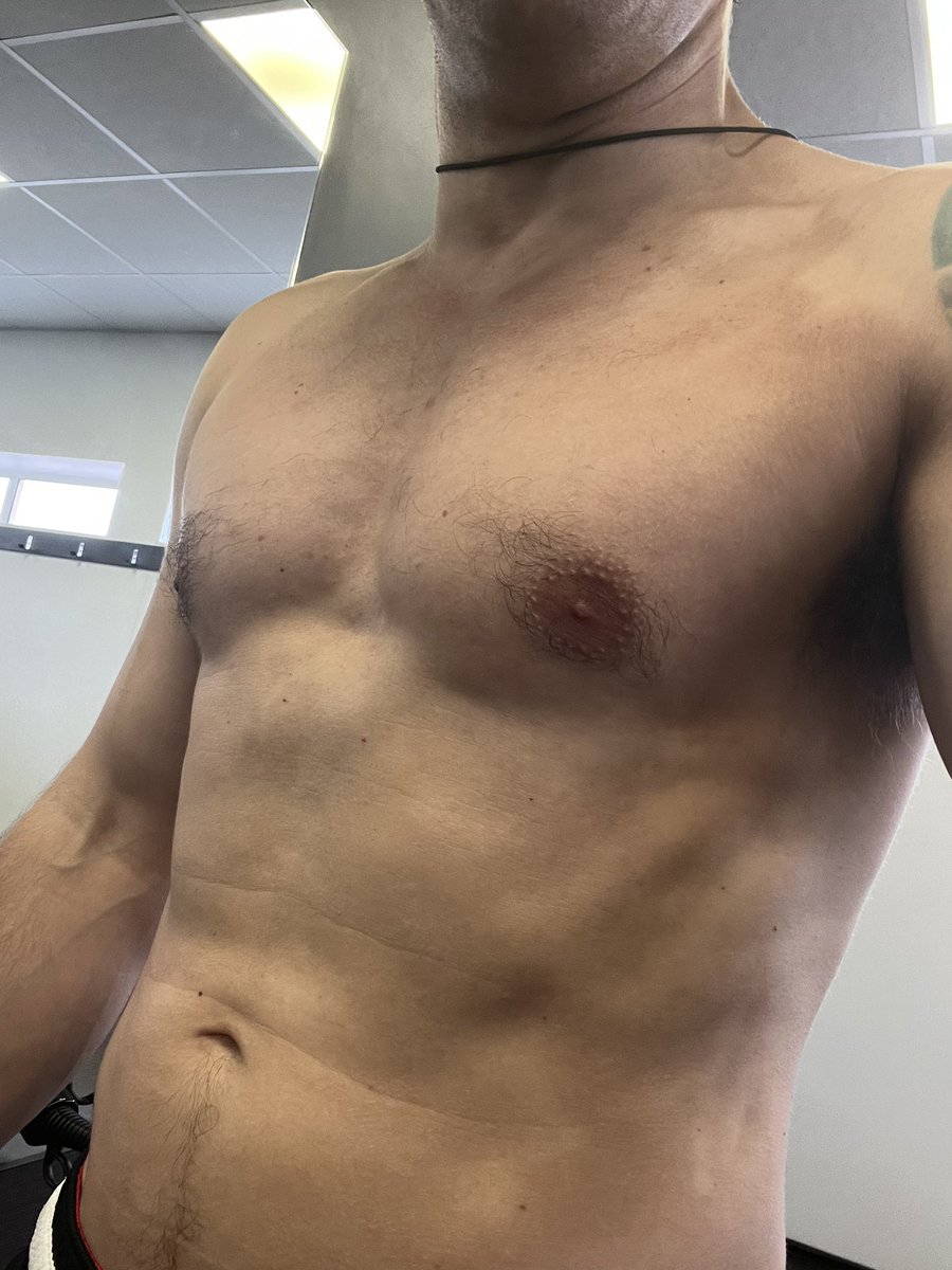 gustav3xxx's tweet photo. Gym session Done https://t.co/GFNqxjxkHR