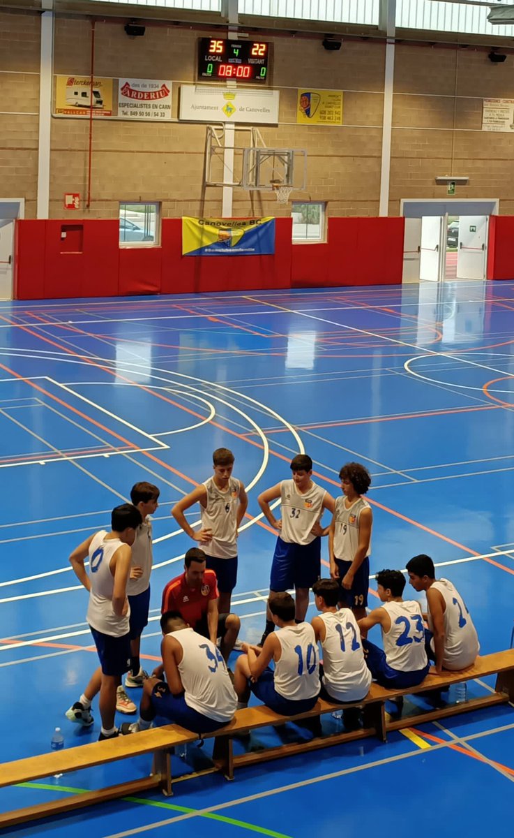 martinencbq's tweet photo. 🏀 Gran imatge del Cadet B al Torneig de Les Franqueses del Vallès
📝+Info, al web⏩ https://t.co/8yCqrzguP8
💪🏻Gran torneig nois!
#SomMartinenc #BQFCM https://t.co/UNa730LZhM