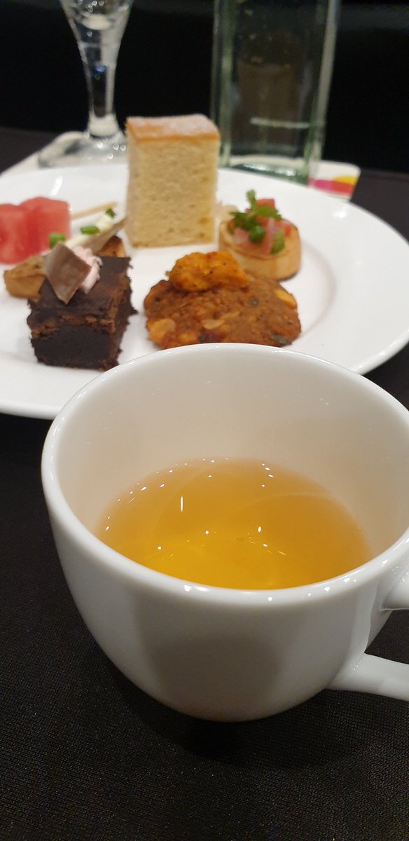 An evening of conversation and tea. Courtesy Ceylon Artisanal Tea Association and Jetwing Hotels <a href="/JetwingHotels/">Jetwing Hotels</a> #lka <a href="/SriLanka/">Sri Lanka</a>