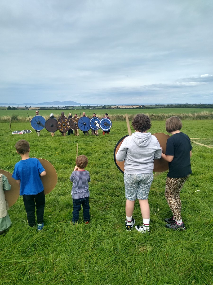 metanutter's tweet photo. Right flank of the shieldwall. #Whenthetalkingstops #walkthewalk
#bigaxe https://t.co/M8dj0cEbJg