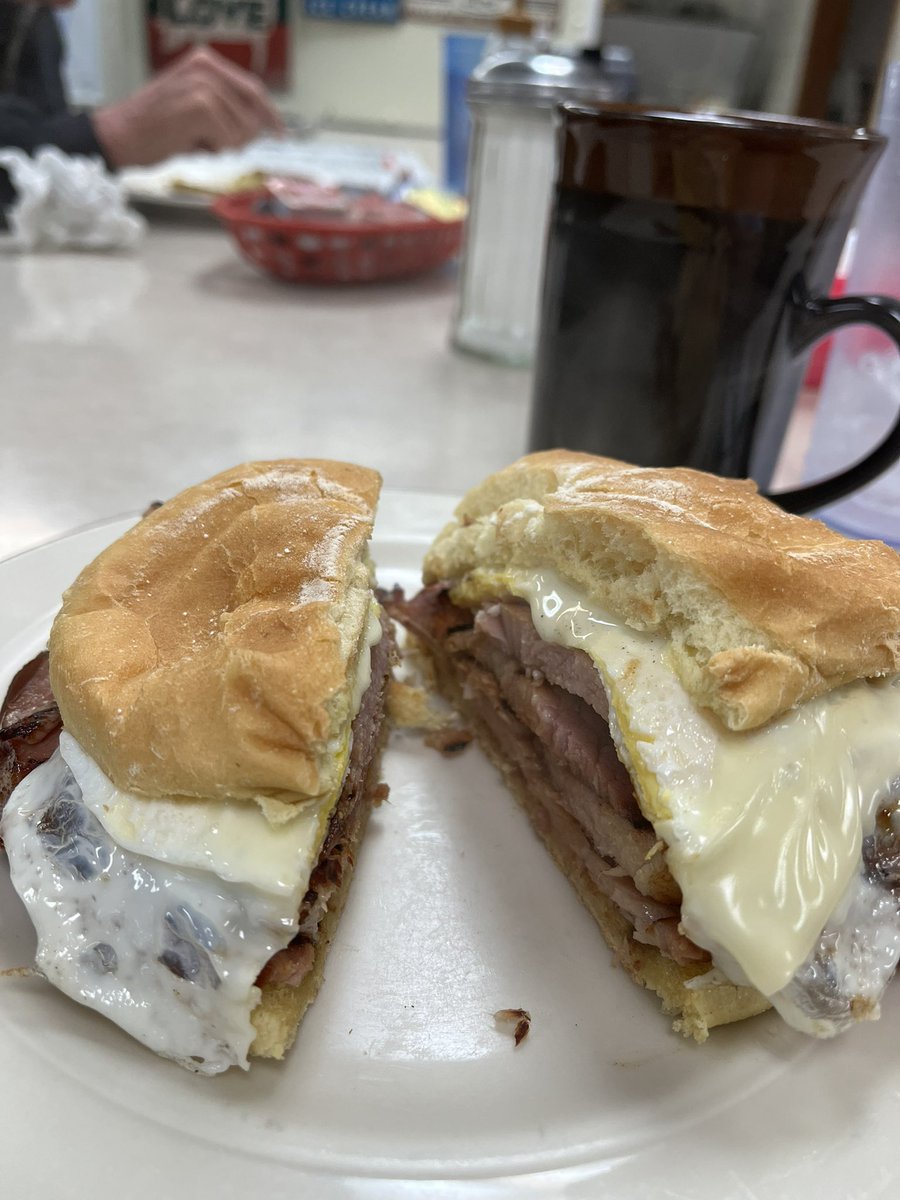 juliek_2020's tweet photo. A little #ham on my #eggsandwich at Little Georgeβs in West Springfield,MA, prepping to labor on #LaborDay https://t.co/3dTG4Sge5Y