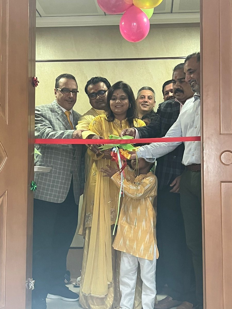 Kreston_Menon's tweet photo. Congratulations to Abhishek Jajoo, Founder & CEO, AJMS Group, for the inauguration of the new #AJMS Global office in Sharjah. Sudhir Kumar, Senior Partner & Head-Corporate Communications, Kreston Menon participated in the ribbon cutting during the event.
#KrestonMenon https://t.co/8t0kacRANl
