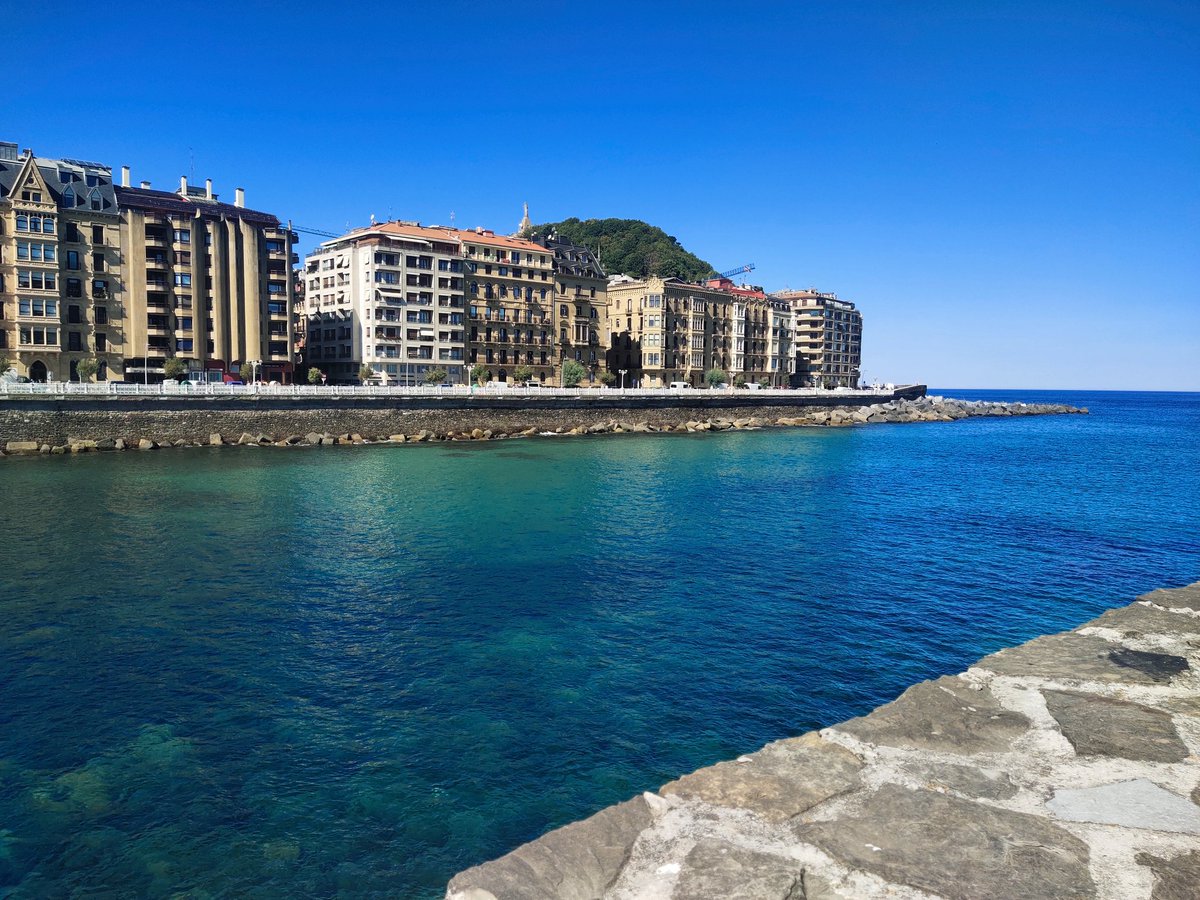 samiyaselim's tweet photo. Conference venue for 1st in person conference could not be more amazing! #ECSA59 #sansebastian @ECSAssociation great start with traditional #basquedance performance during the inaugural session as well #workandtravel #postdoclife https://t.co/ZkuyxeERwa