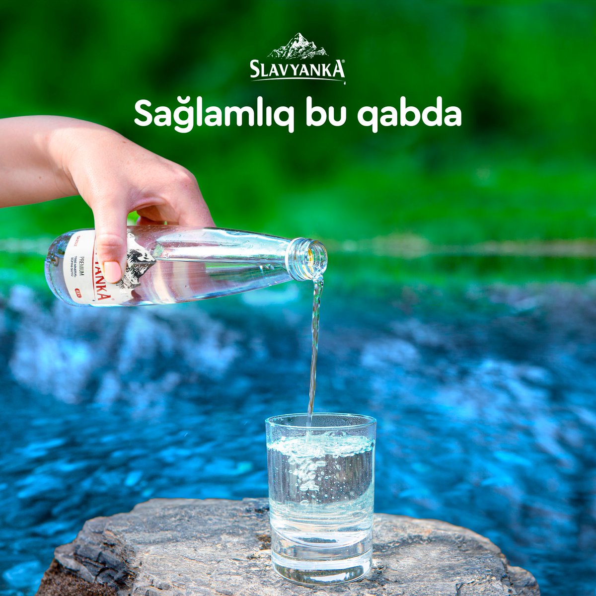 Slavyanka_az's tweet photo. Su həyatdır, həyat sağlamlıqdır. 💧
Gədəbəy dağlarından gələn saf və təbii su illərdir sizin və sevdiklərinizin keşiyində duraraq, sağlamlığınızı qorumağa davam edir.❤️

#Slavyanka #Gədəbəy #UzunÖmrünSirri https://t.co/bcr08eb8j6
