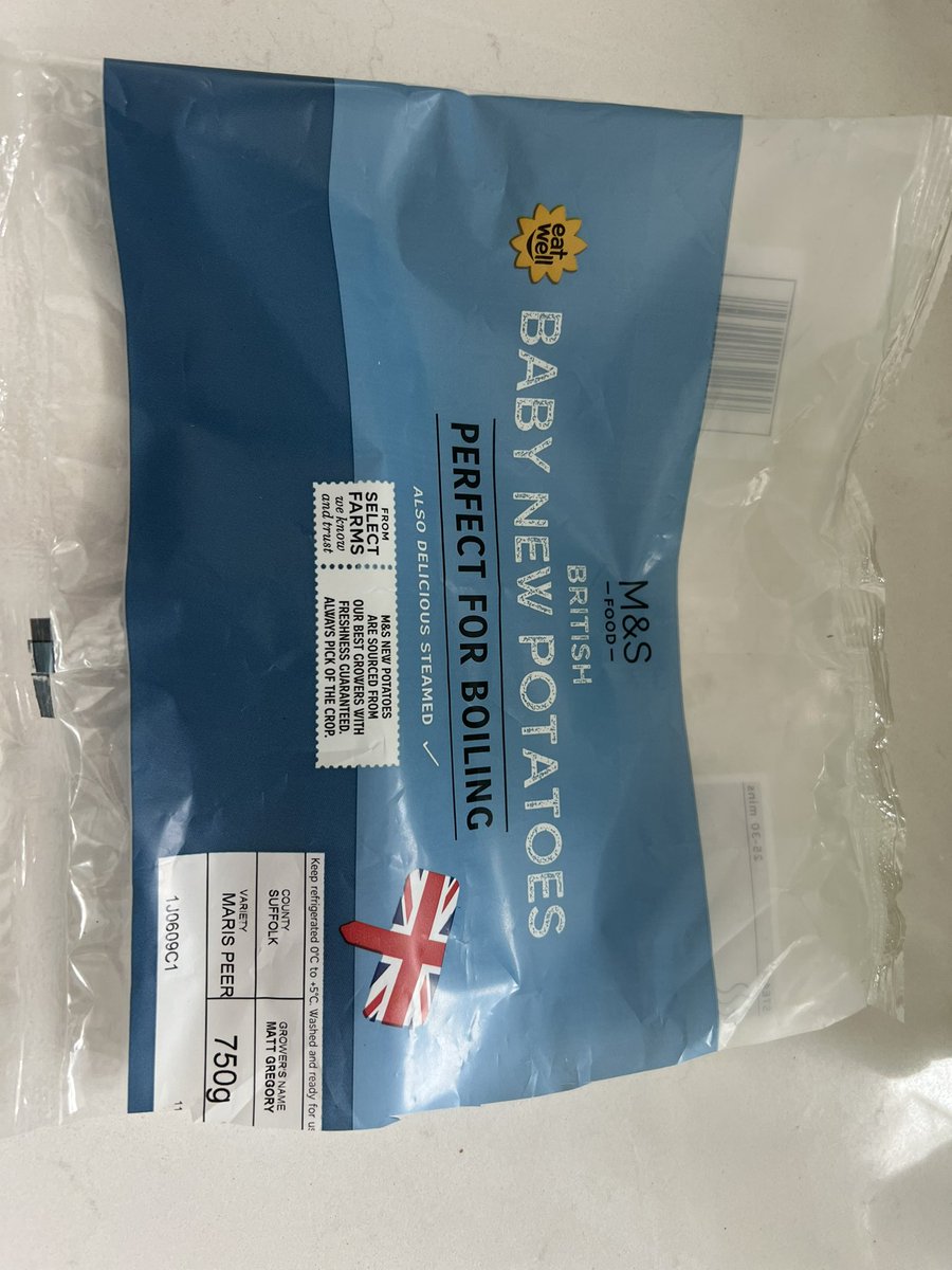 MrsSum's tweet image. Why does it say Do not reheat?  What is the danger? @marksandspencer