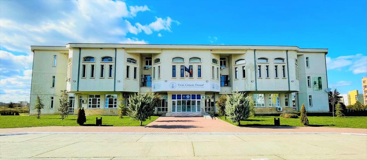 Astăzi, 5 septembrie, la Universitatea „Ovidius” din Constanța a început sesiunea de toamnă la admiterea pentru programele de licență și de masterat, informează rectorul instituţiei de învăţământ superior, conf. univ. dr.  #concurs #licență #locuri

ziarulamprenta.ro/invatamant/pes…