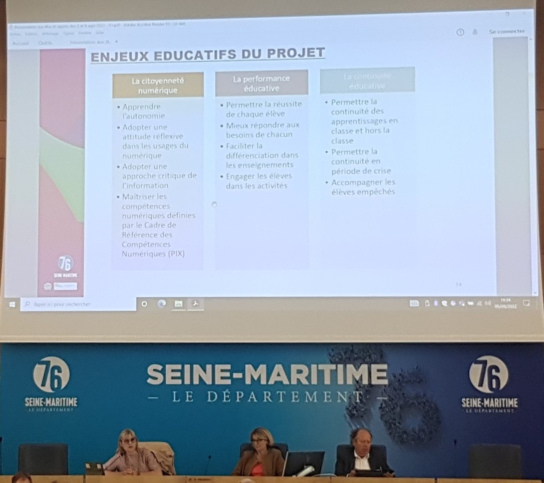 DraneNormandie's tweet photo. Plan #tablettes76 : assemblée attentive pour la présentation aux élus et aux services de @seinemaritime aujourd'hui et demain
▶️ enjeux éducatifs du projet
▶️ dispositif d'accompagnement et de formation par la @DraneNormandie
▶️ déroulé operationnel... https://t.co/6sHJ7p7Yfs