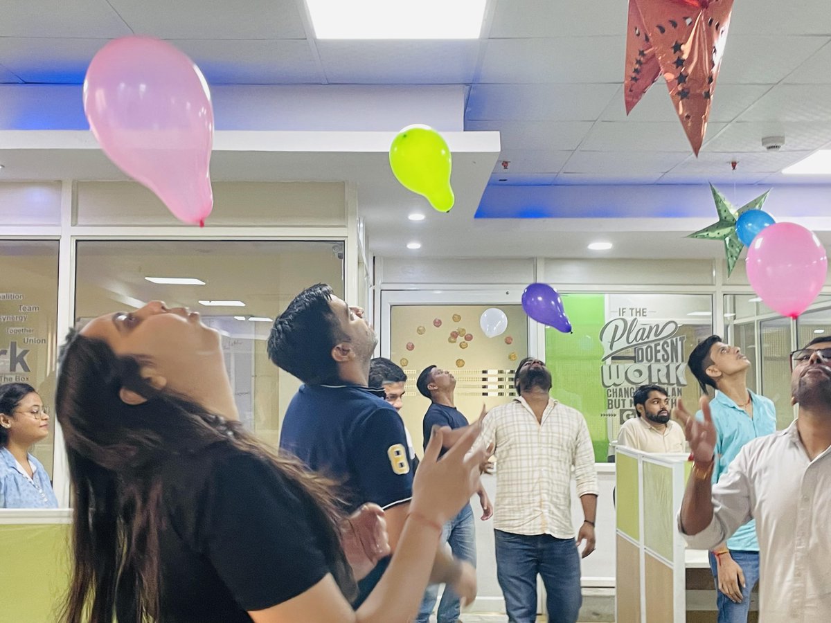 SourceSoftSol's tweet image. We do not want any specific reason to have fun, we can squeeze joy out of anything. We had a fun activity today, to energize ourselves for the whole week. Here are the glimpses of #sourcesoftsolutions people having fun and winning.
#MondayFun #OfficeGame #OfficeFun #MondayVibes