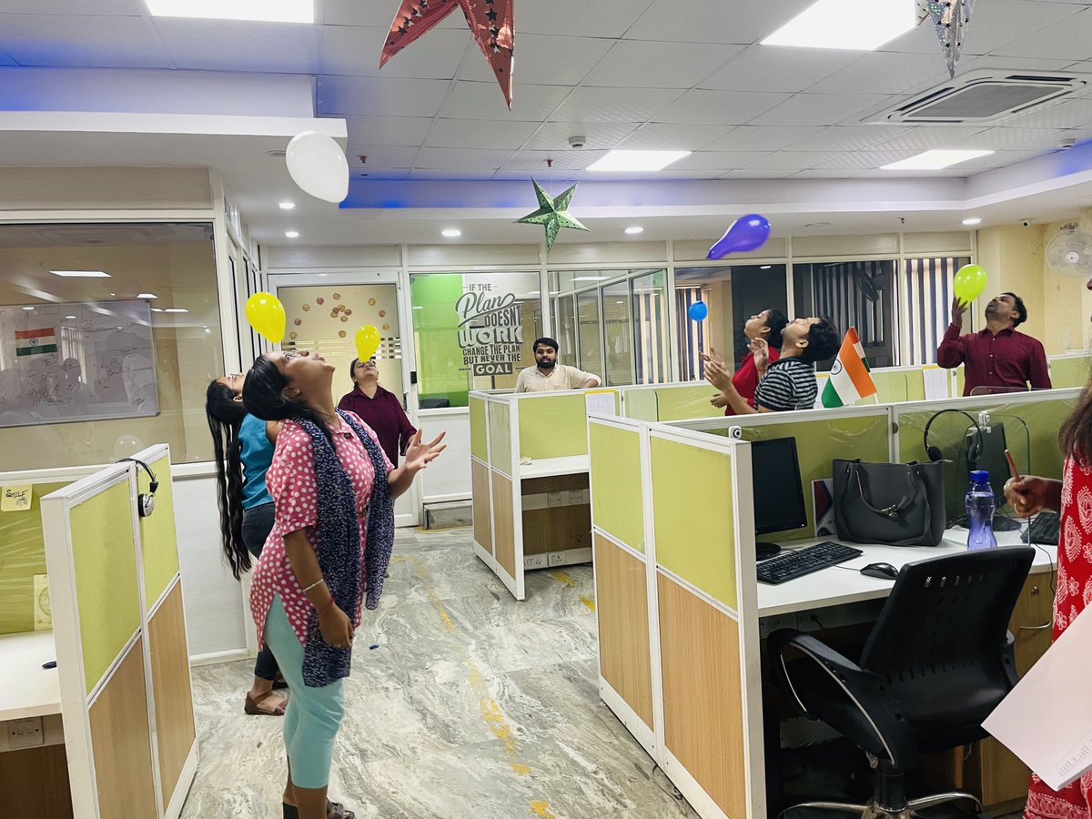 SourceSoftSol's tweet image. We do not want any specific reason to have fun, we can squeeze joy out of anything. We had a fun activity today, to energize ourselves for the whole week. Here are the glimpses of #sourcesoftsolutions people having fun and winning.
#MondayFun #OfficeGame #OfficeFun #MondayVibes