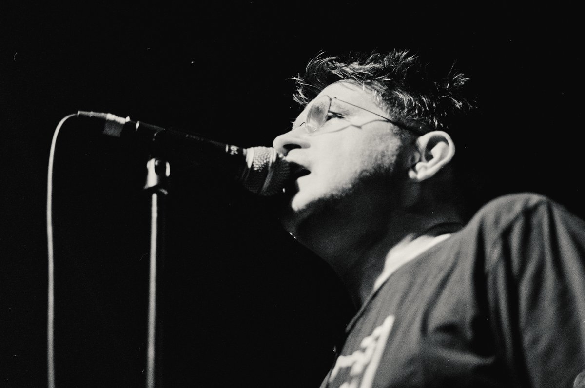 rwatson31415's tweet photo. Shellac in The Button Factory from a few months ago...
#35mm #shellac #stevealbini #bobweston #toddtrainer
@electricalWSOP
@umackDublin
@foggynotions
@ButtonFactory22 https://t.co/OAzEG2udyk