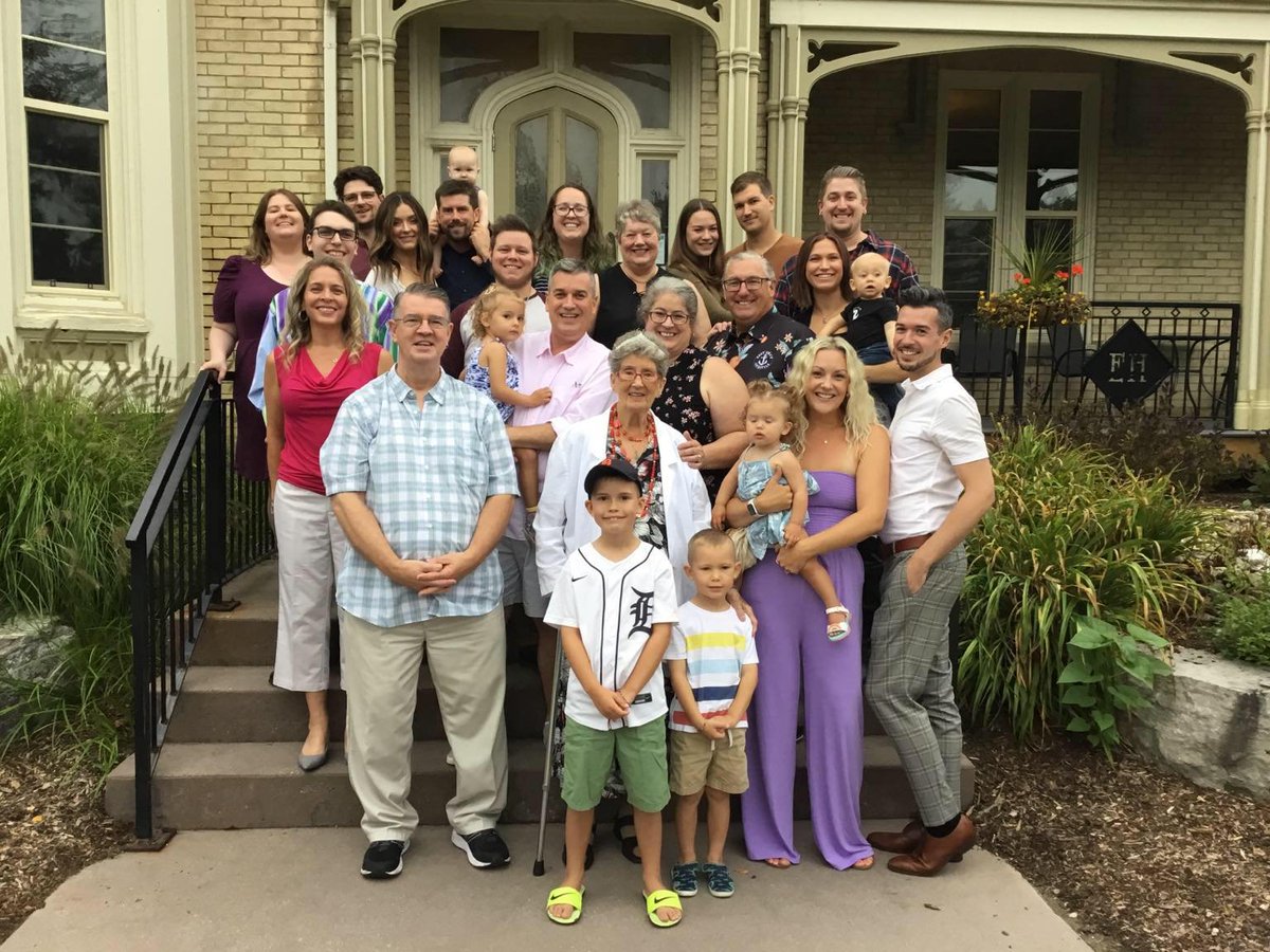 tom4141tom's tweet photo. Had the opportunity yesterday for the family to gather to celebrate my mother-in-law's 90th birthday.

So amazing for everyone to be together! https://t.co/Gr9dHezHQl