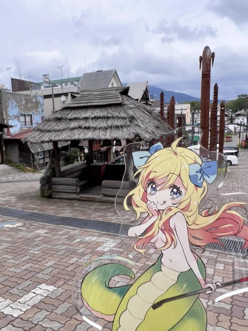 聖地巡礼記③阿寒湖アイヌコタン!ゆりねちゃんとメデューサが来てたところとかオハゥ食べてたお店とか釧路編のポスターになった所とか…!すごいアニメそのままだった!すごい!再現度!スタッフさんすごい!#邪神ちゃんドロップキック 