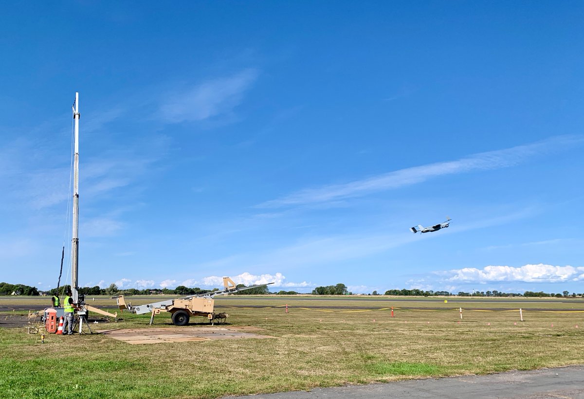ArcticX_IDG's tweet photo. @Insitu_Inc launches their Integrator with @LogosTechLLC BlackKite WAMI during #ArcticX22 this week at HCA Airport! 

@ccore1975 @AndoyaSpace @Boeing https://t.co/o04M8kJ0kx
