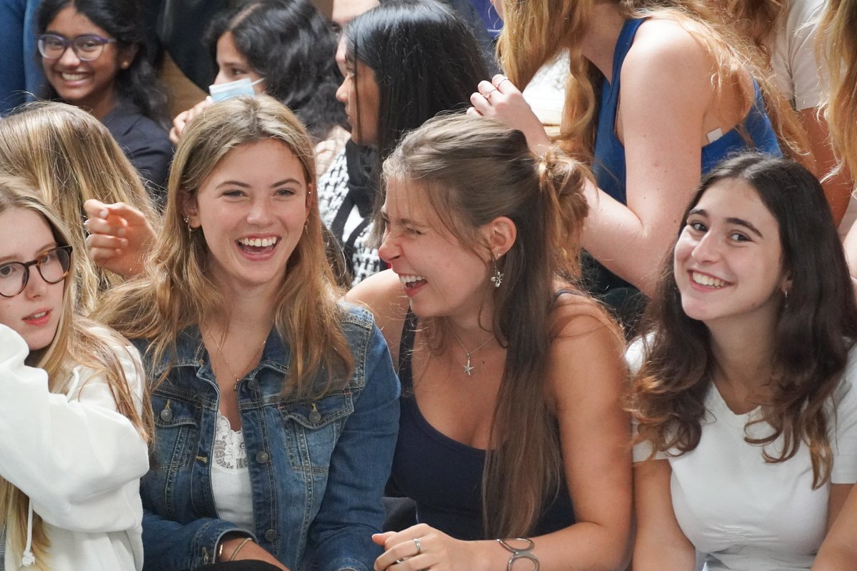 Happy faces all round from our Sixth Form who are enjoying the first day in their brand new Sixth Form Centre, Linhope House! #FirstDayBack #FirstDayofTerm #SixthForm #LinhopeHouse