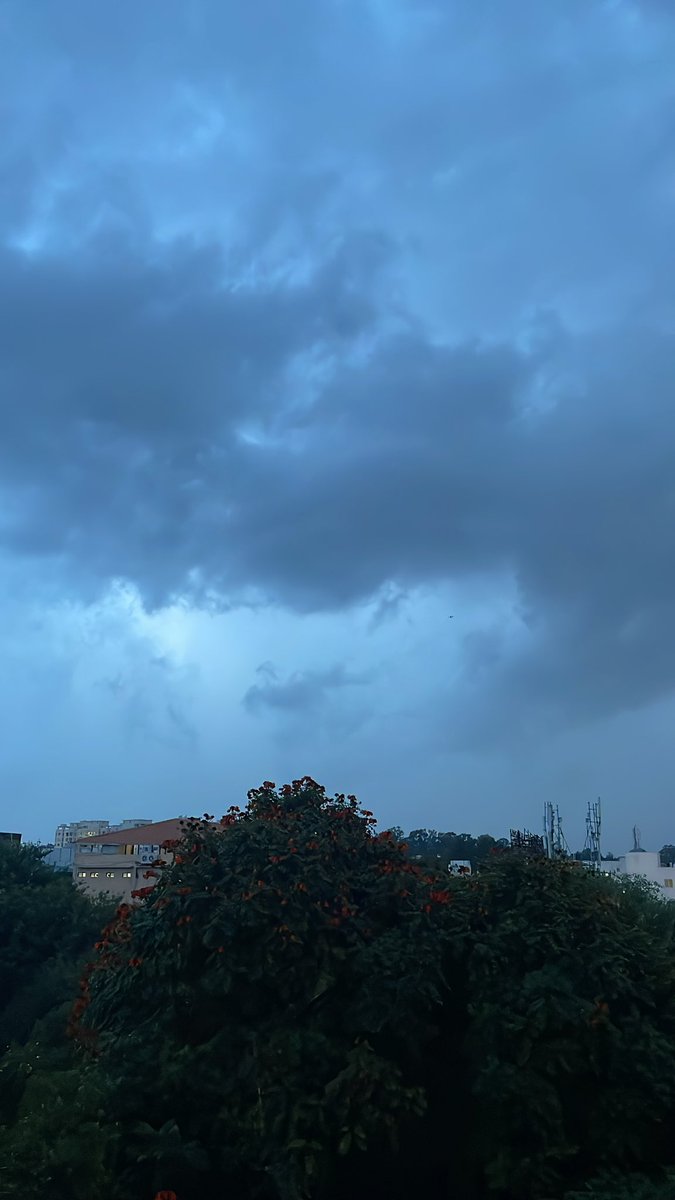FunkyFinally's tweet photo. Brace yourselves, here they are sneaking up again, gearing up for the mayhem 🥲 #bengalururains https://t.co/ns1flX5JCi