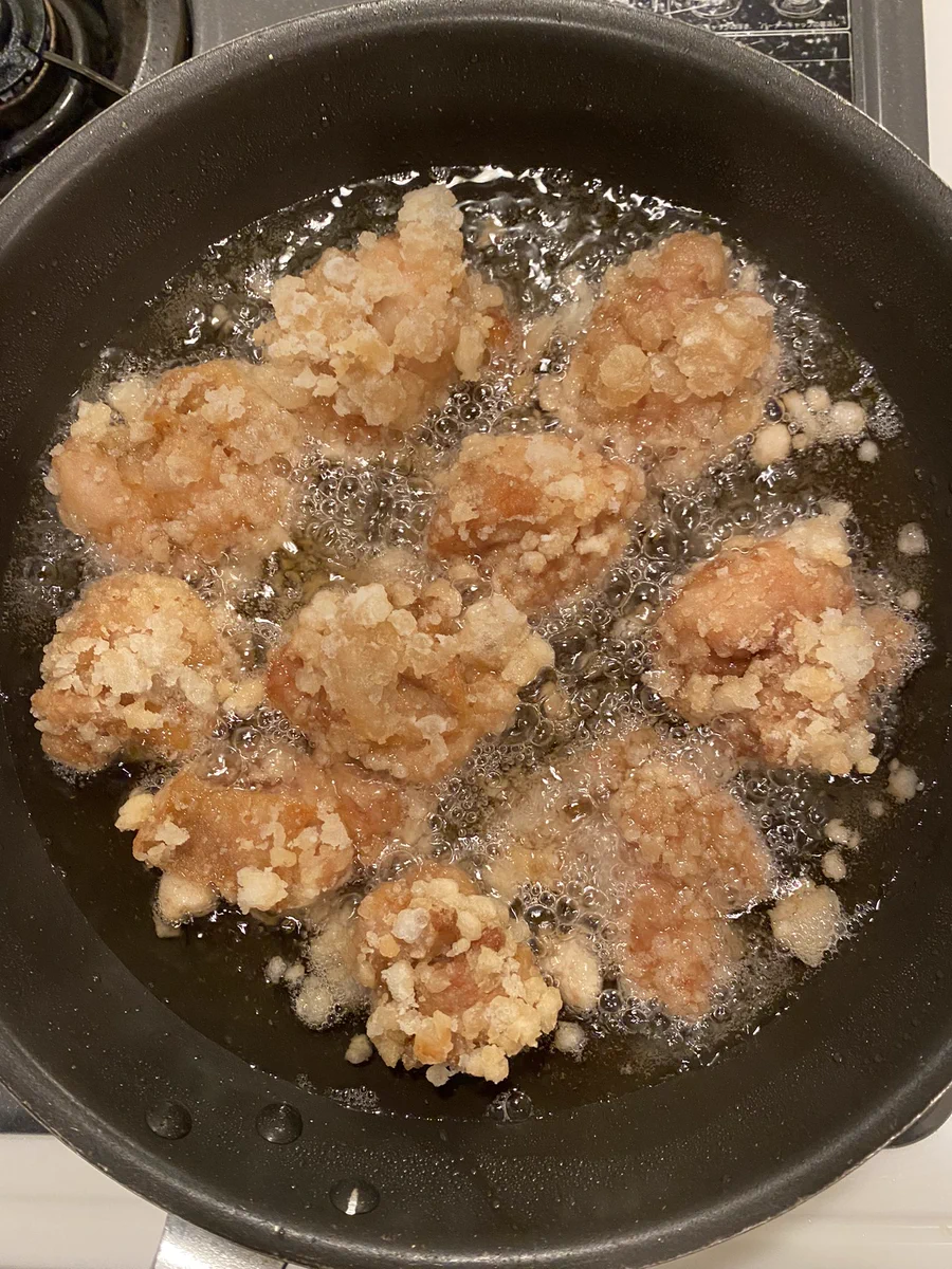 唐揚げを作るときにあることをしたら、過去一カリカリで美味しいものが出来た？！覚えておきたいライフハック！