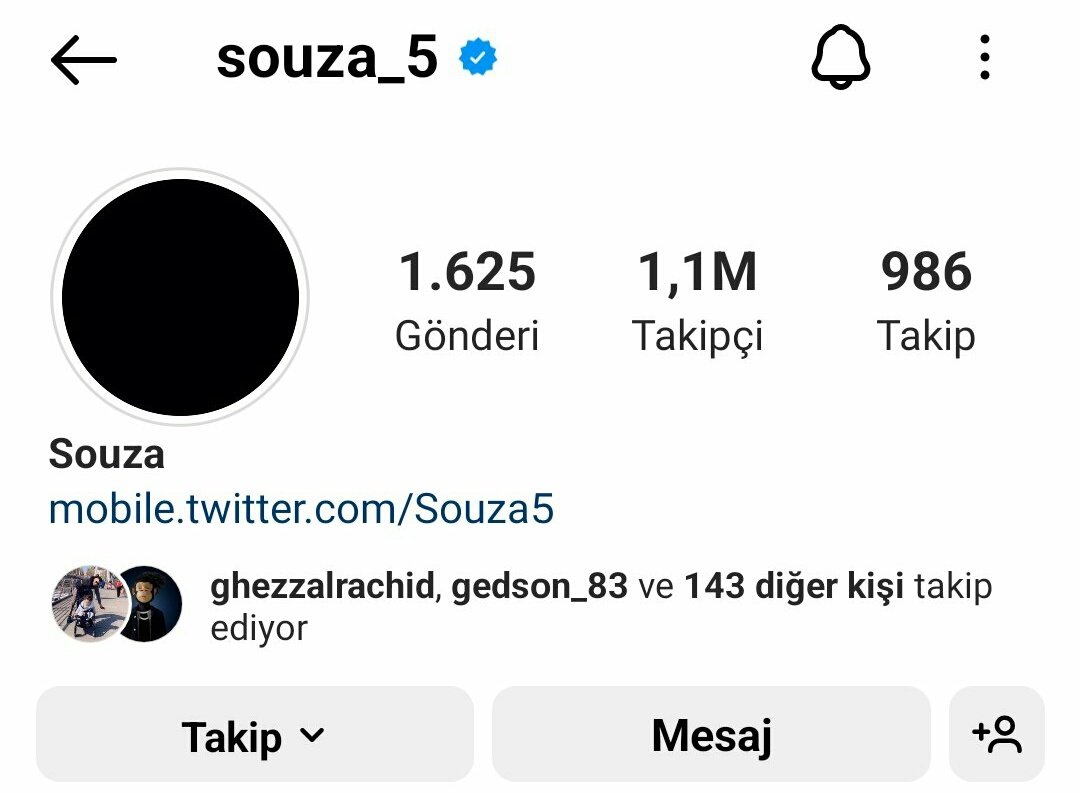 Samzero1903's tweet photo. ⚫ Josef De Souza, #Ankaragücü- #Beşiktaş  maçında yaşanan olaylardan dolayı instagram ve twitter profil fotoğraflarını kararttı.

Bizde @souza5 ve Büyük Beşiktaş'ı yalnız bırakmamak adına gece 00:00 a kadar profil fotoğrafımızı karatıyor, tüm camiayı bu tepkiye davet ediyoruz. https://t.co/AOlcqky1CM