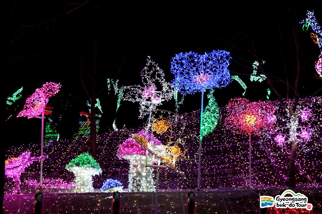 IamNaZza's tweet photo. Cheongdo Provence Theme Park
สวนสนุกสุดโรแมนติกในเมืองชองโด🎡
บรรยากาศเหมือนเดินเล่นอยู่ที่เมืองโพรวองซ์ ฝรั่งเศส🌲🌷🇫🇷 ตอนกลางคืนบรรยากาศดี โซนถ่ายรูปเพียบ!
📍272-23 Iseulmi-ro, Hwayang-eup, Cheongdo-gun, Gyeongsangbuk-do
#VisitKorea #รีวิวเกาหลี #2022KAOS #ilovegyeongbuk https://t.co/TpO7TdAnm9