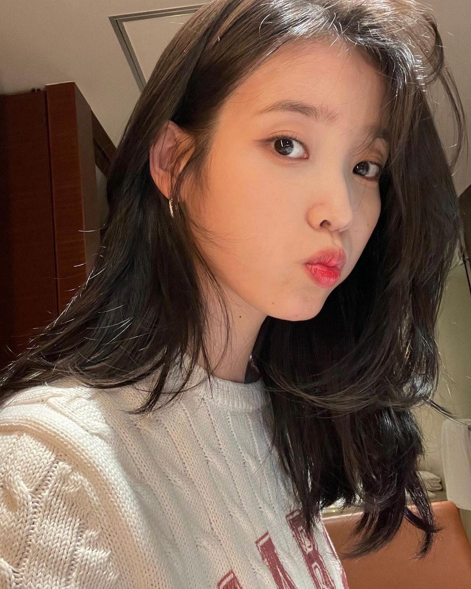 Ieejieunn's tweet photo. Annyeong! Salam kenal aku Lee Ji Eun New bie di sini, mutualan Like/Rt aja ya
#roleplayerindonesia #roleplayer #rpina #rpindonesia #roleplay https://t.co/n0d6RwT2le
