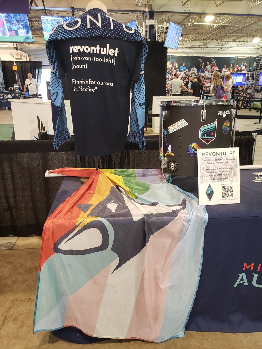 FaithAndDrums's tweet photo. There's one more day for the great MN get-together!
Come say hi! I'm hanging out with the wonderful @MNAuroraFC folks and representing @MNRevontulet!
We're in Fan Central, across from the Ball Park Cafe! https://t.co/bZYgmJWkGt