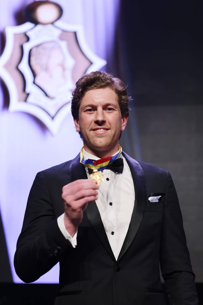 NorthAdelaideFC's tweet photo. Congratulations to Aaron Young, 2022 Magarey Medallist 🏅 🐔 https://t.co/xNORS818eR