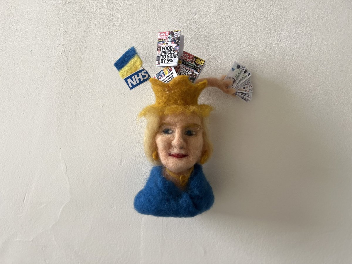 As widely predicted <a href="/trussliz/">Liz Truss</a> has taken on the crown of her predecessor as the #newleader of the #ConservativeParty Let’s hope she’s made of sterner stuff than her fluffy doppelgänger! #politicalportrait #LizTrussPM on display in <a href="/Deal_Town/">Deal Town</a>