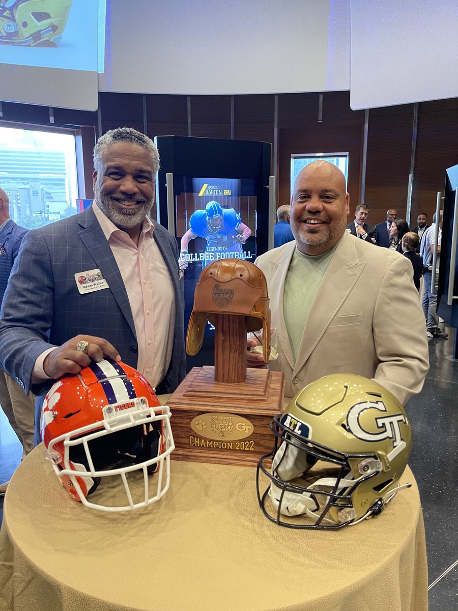 adamcwalker27's tweet photo. What a great #ChickfilAKickOff reception last night and looking forward to great game.  ⁦@theACC⁩ ⁦@CFAPeachBowl⁩ ⁦@CFBPlayoff⁩ ⁦@cfbhall⁩ ⁦@andreforatlanta⁩ ⁦@ClemsonPrez⁩ ⁦@GTToddStansbury⁩ https://t.co/9JzOc2p7qM