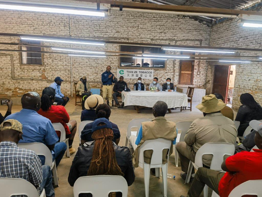 TobaccoZe's tweet photo. Our agronomy team &amp; farmers, TRB and suppliers of tobacco chemicals converged at Denenga Farm in Beatrice to exchange notes on seedbed management and transplanting. Growers were urged to comply with planting legislation and use environmentally friendly chemicals @ChineseZimbabwe https://t.co/obsjAx7MEd