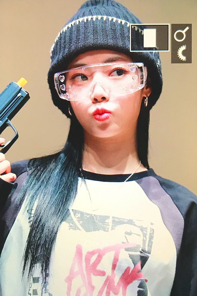 chase0903's tweet photo. 220905 #나고은 #NAGOEUN #퍼플키스 #PURPLE_KISS https://t.co/9HX8D3hQrL
