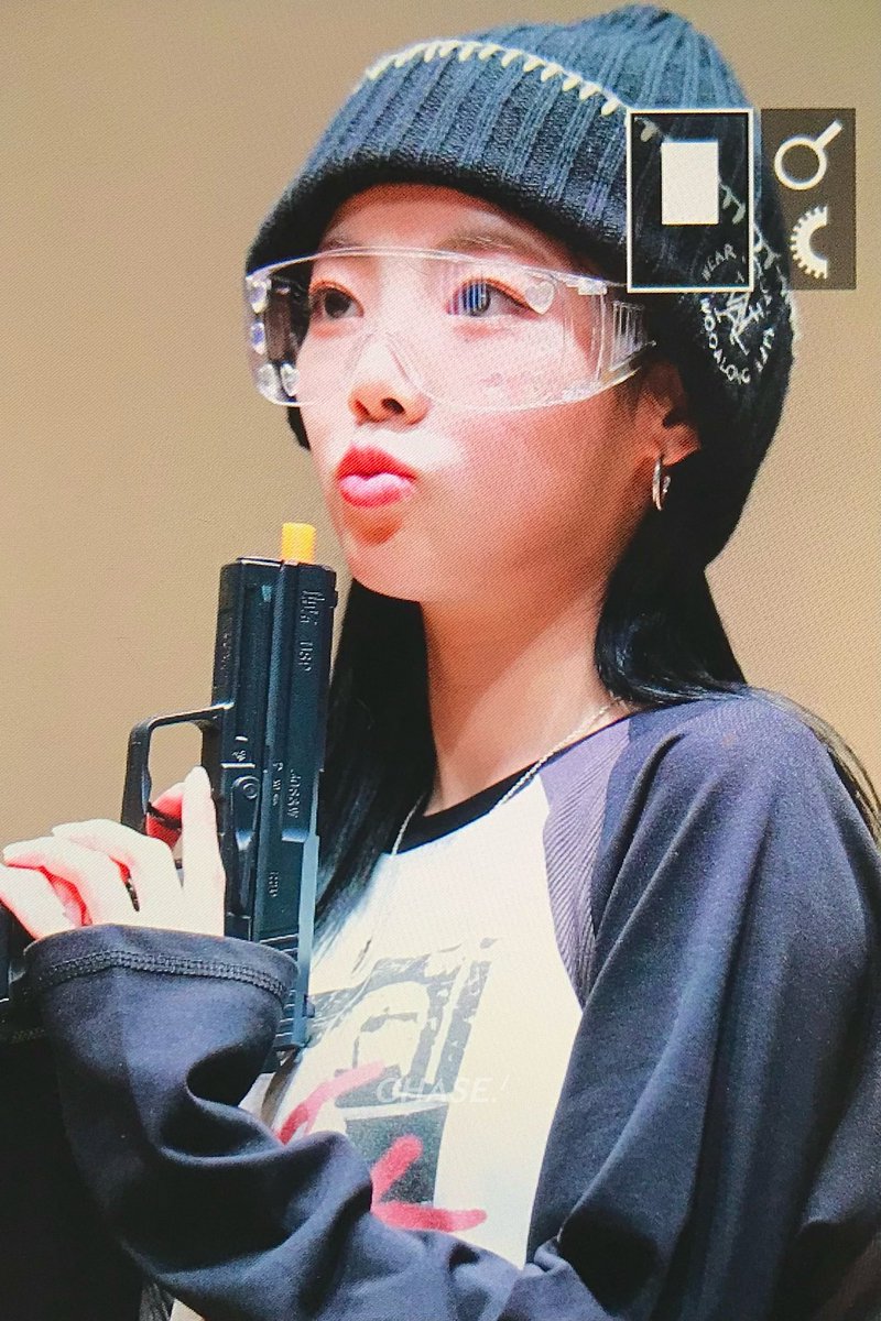 chase0903's tweet photo. 220905 #나고은 #NAGOEUN #퍼플키스 #PURPLE_KISS https://t.co/9HX8D3hQrL