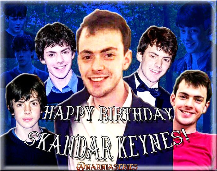 NarniaSeries's tweet photo. HAPPY BIRTHDAY to the wonderfully sweet and talented, our King Edmund the Just, Skandar Keynes! @SKeynes1
#EdmundPevensie #TheJust #Narnia 👨🏻👑🗡️🎉🎈🎂🍦🎁💙 https://t.co/dJlAIsmLtm