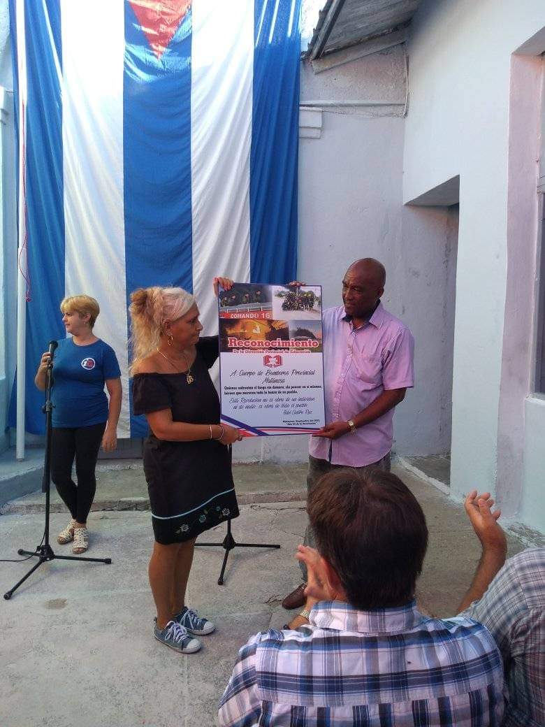 allendefidel1's tweet photo. #Matanzas en #CubaEduca 🇨🇺 Nuevas inversiones y mantenimientos constructivos, calidad y preparación de los claustros, horizontes de este nuevo curso escolar #CubaPorLaPaz 
@SuselyMorfaG y @mariofsabines visitan instituciones educativas 🇨🇺 https://t.co/xV5BrZPc1E