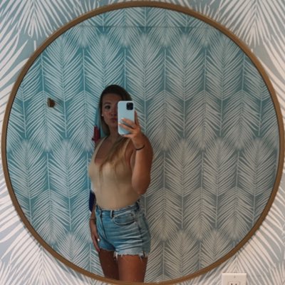 RavenChelsey's tweet photo. #NewProfilePic https://t.co/5k9qvlc0eu