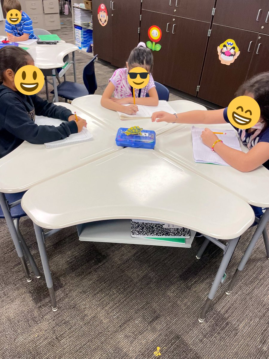 MartinezsWorld's tweet photo. Check out our 3rd grade scientists observing and collecting data of a model! @cyfairMillsap #3rdgradeScience https://t.co/Ma0veMvrxk