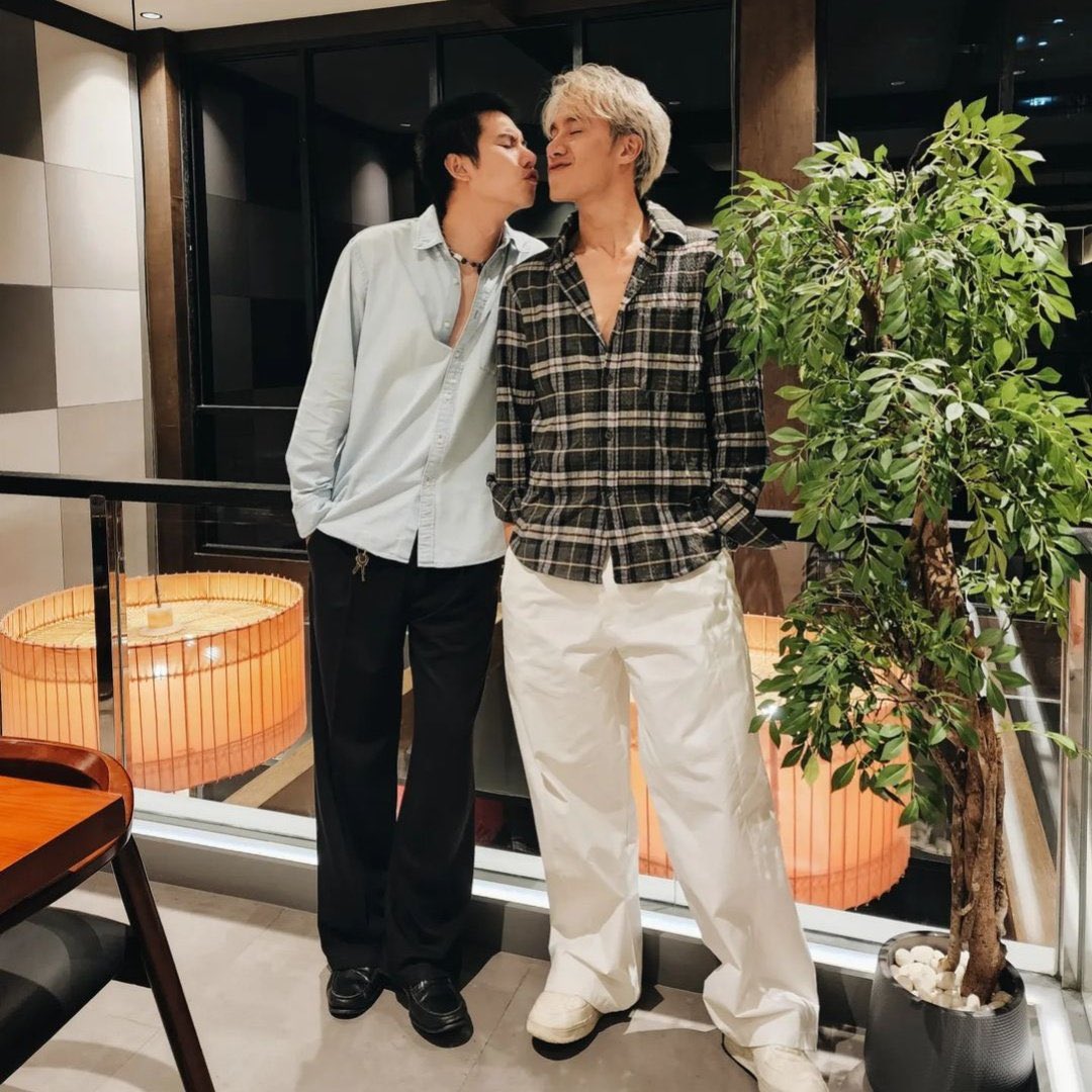 mengdut's tweet photo. IKAN HIU KETUSUK JARUM PENTUL
AAA KANGET BANGET SAMA MAXTUL

@Maxiiin1 @octotul 😭😭 https://t.co/DitISThsnX