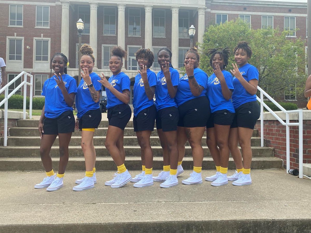 ABPoodles1932's tweet image. The Illustrious Alpha Beta Chapter showed TSU who the Real Yard RunnerΣ are!! The AB Step Team did an amazing job in representing Sigma Gamma Rho Sorority, Inc. at Tennessee State University’s first yard show of the semester! 💙💛🐩