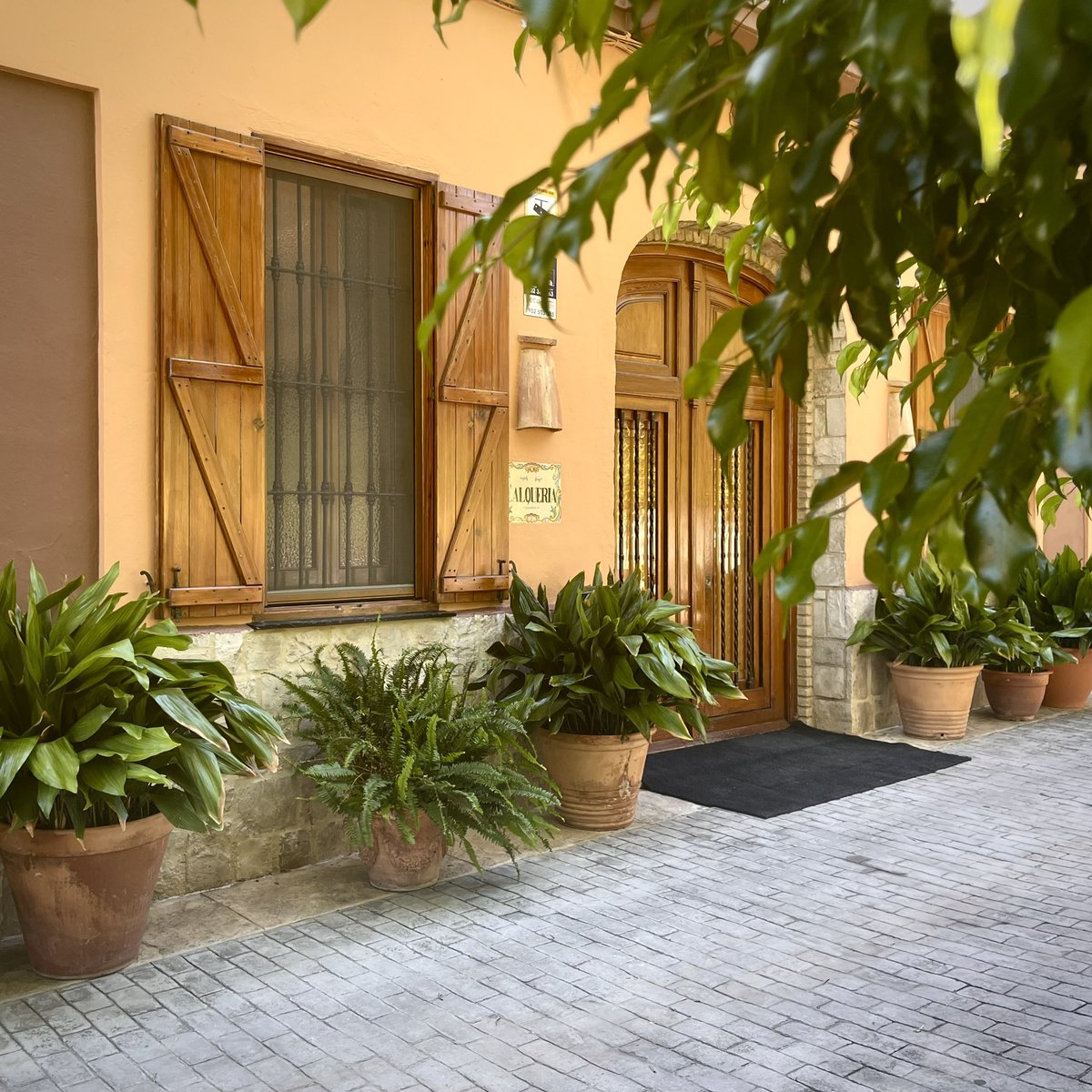 📣 ¡Volvemos!

🔥 Mañana, 6 de septiembre, volvemos a encender la brasa de Tavella.

😍Volvemos con todas las ganas de seguir disfrutando y haceros disfrutar cada día. Estamos deseando veros de nuevo.