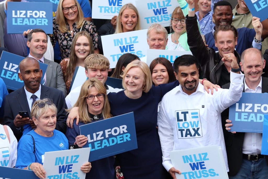 MotmainnaMahi's tweet photo. I am honoured to be elected Leader of the Conservative Party.

Thank you for putting your trust in me to lead and deliver for our great country.

I will take bold action to get all of us through these tough times, grow our economy, and unleash the United Kingdom’s potential. https://t.co/6UOBYWaDcG