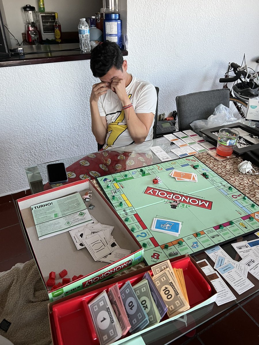 AlanMrquez1's tweet photo. ¿Mi novio es el único que se pone a llorar cuando va perdiendo? ¿O el de alguien más hace lo mismo? https://t.co/Xiaqc0tJ8a